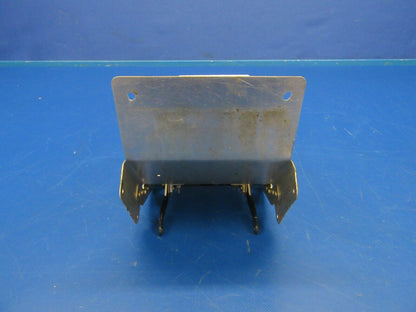 Piper PA-34-200T Seneca II Flap Lever Bracket 96080-00, 96061-000 (1119-408)