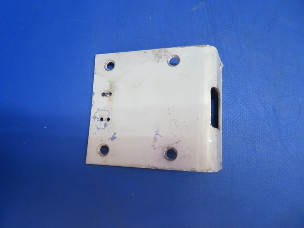 Piper PA-34-200T Seneca Latch FWD Cabin Door w/ Cover P/N 79515-035 (0323-559)