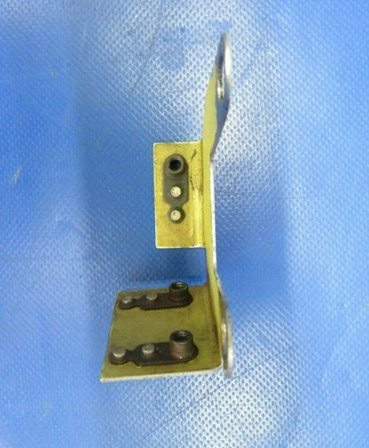 Beech Baron E-55 Prop Governor Control Bracket 96-940000-75 (0320-77)