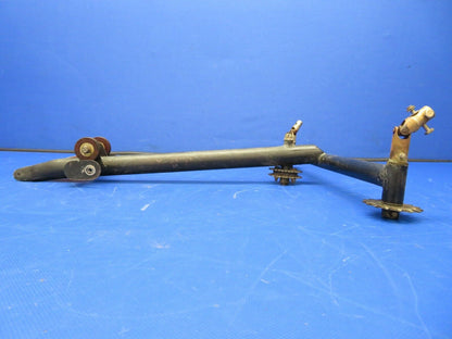 Piper PA-28R-180 Arrow Control Column P/N 67219-00, 67219-000 (0621-917)