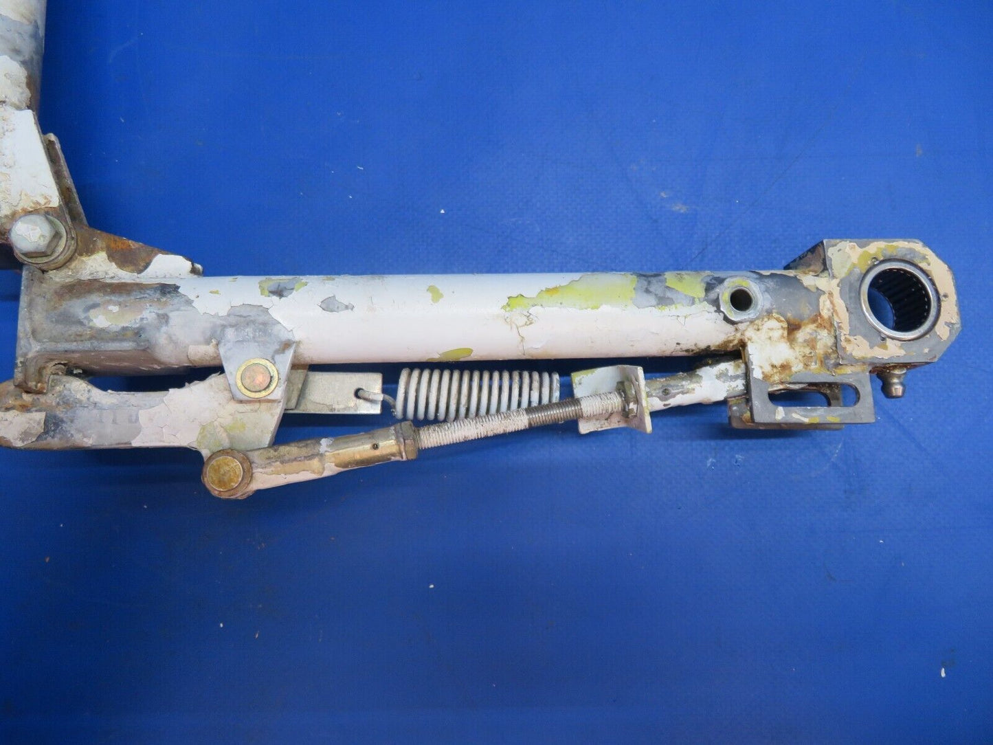 Lake LA-4-200 RH Main Gear Drag Strut Assy P/N 2-4100-82 (0123-503)