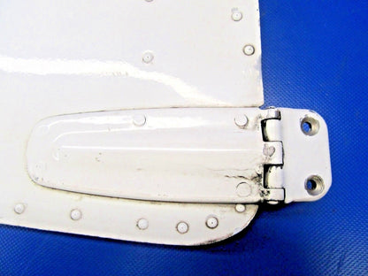 1975 Cessna 150 Cabin Door RH w/ Hinges & Door Latch P/N 0417008-206 (0918-58)