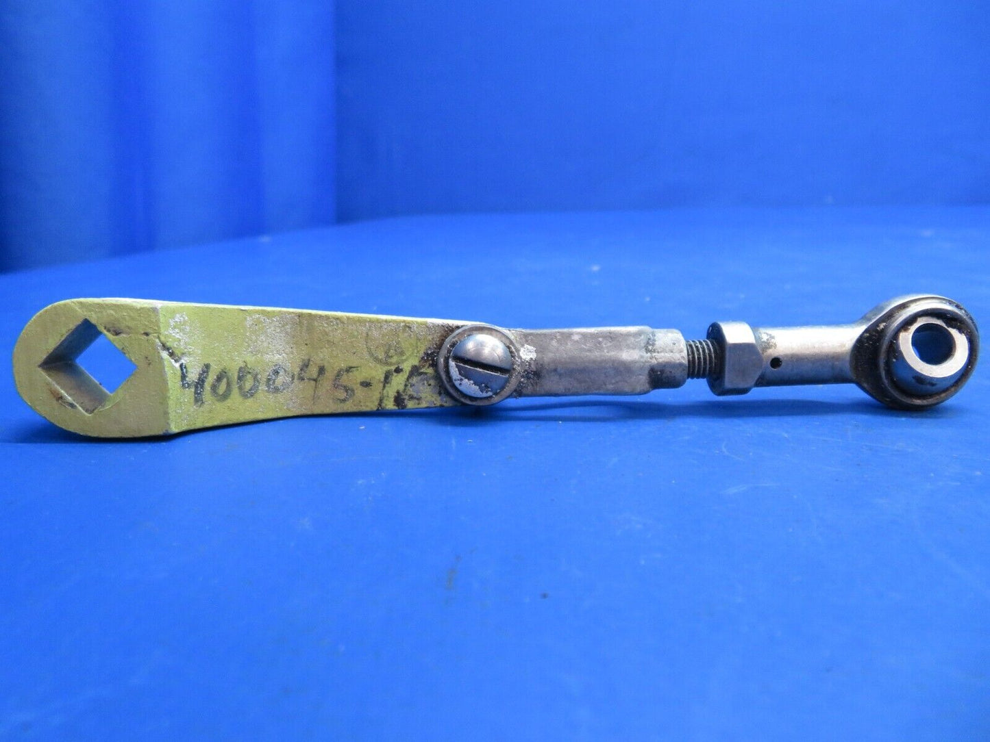 Piper Aerostar 602P Main Gear Door Arm & Clevis Assy P/N 400045-01 (0123-710)
