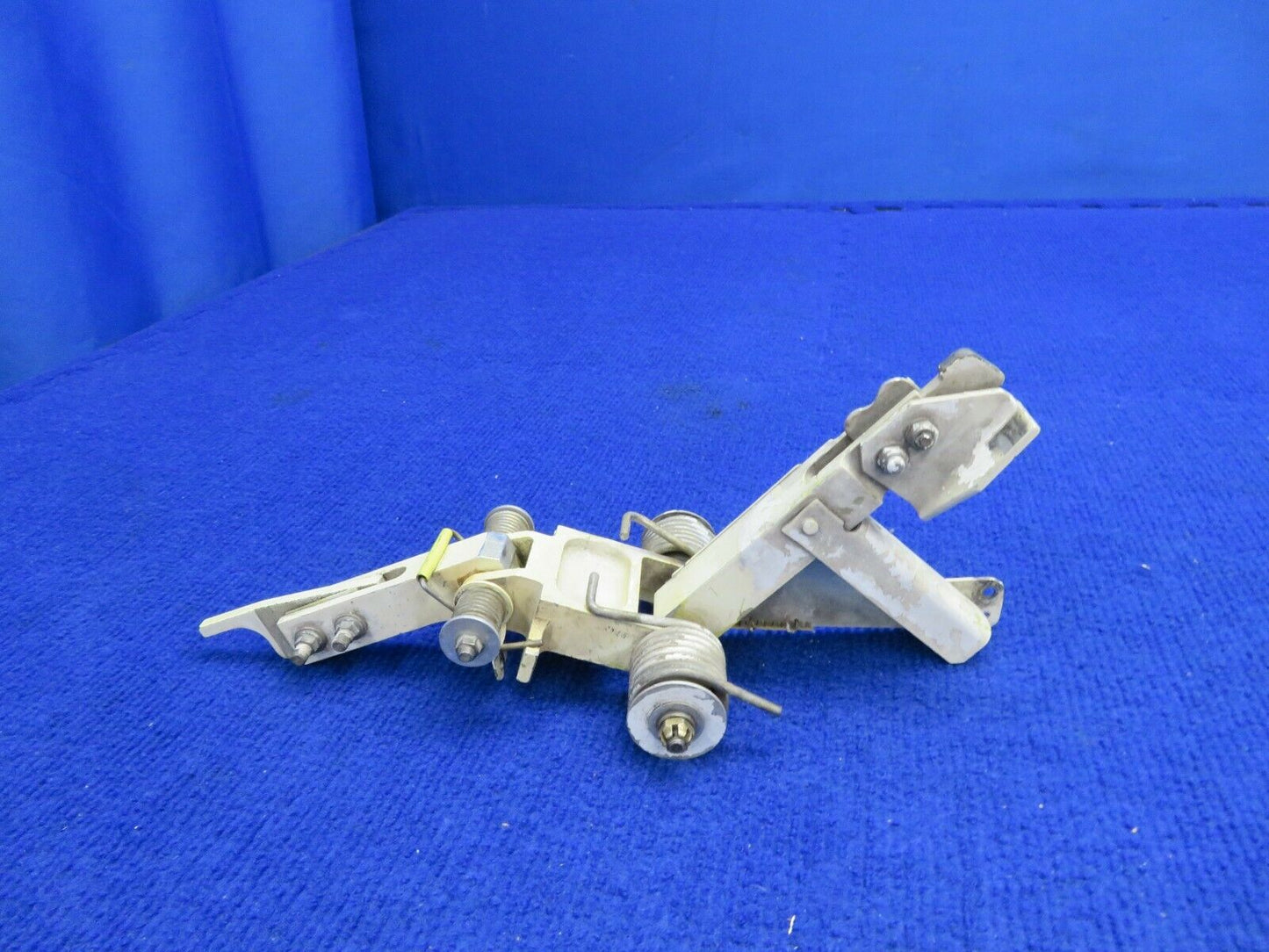 Beech Baron 58 Up & Down Lock Assy Main Gear LH P/N 60-810083-1 (0322-462)