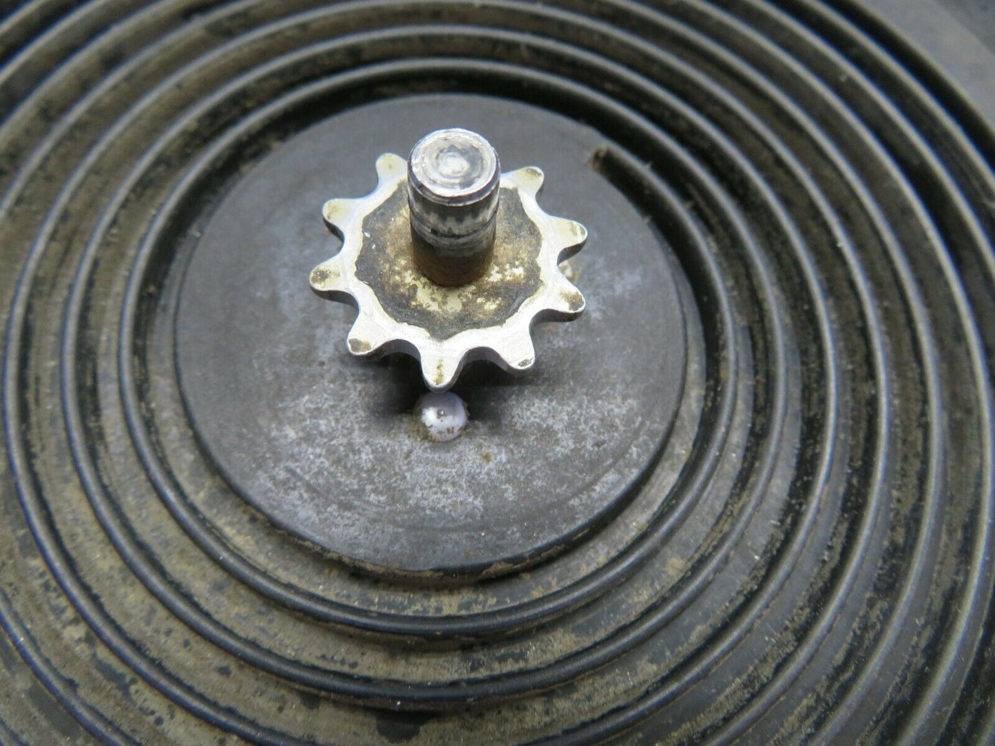 1960 Cessna 210 Trim Wheel Elevator w/ Sprocket 0761205-6, 0432134-1 (0321-09)