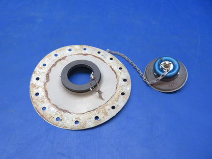 Cessna 310 / 310I Fuel Filler Adapter & Cap Assy P/N 0823410-3 (0923-688)