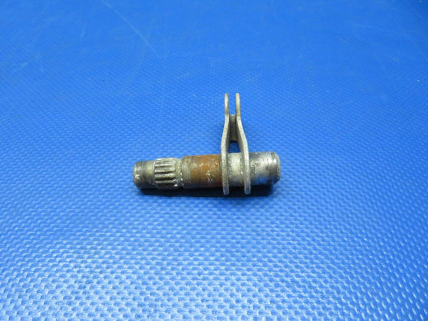 Cessna Shaft Assy LH Cabin Door Latch P/N 1217050-5 (0224-160)