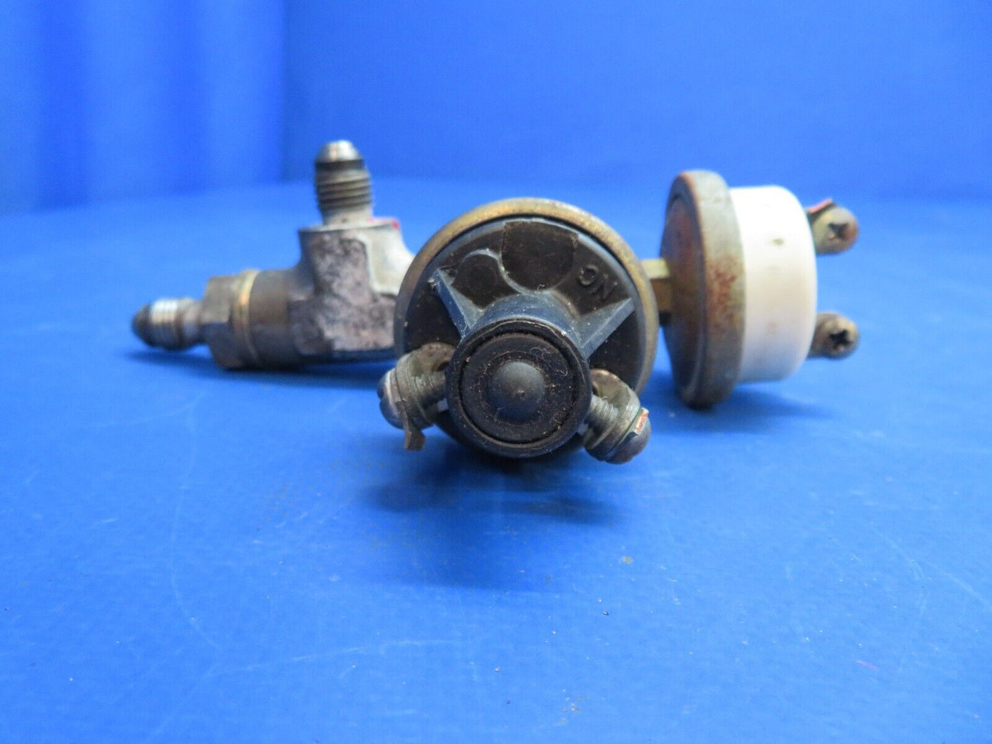 Piper PA-28-201T Dakota Pressure Switch Assy P/N 587-956, 79038-00 (1222-711)