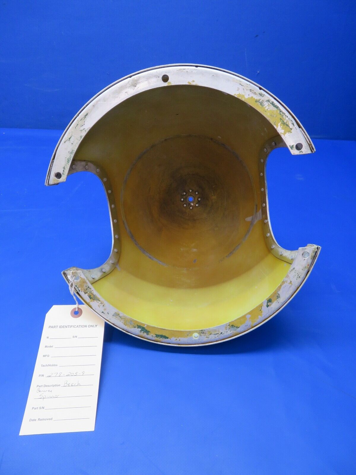Beech Bonanza Spinner P/N 278-205-9 (1022-434)