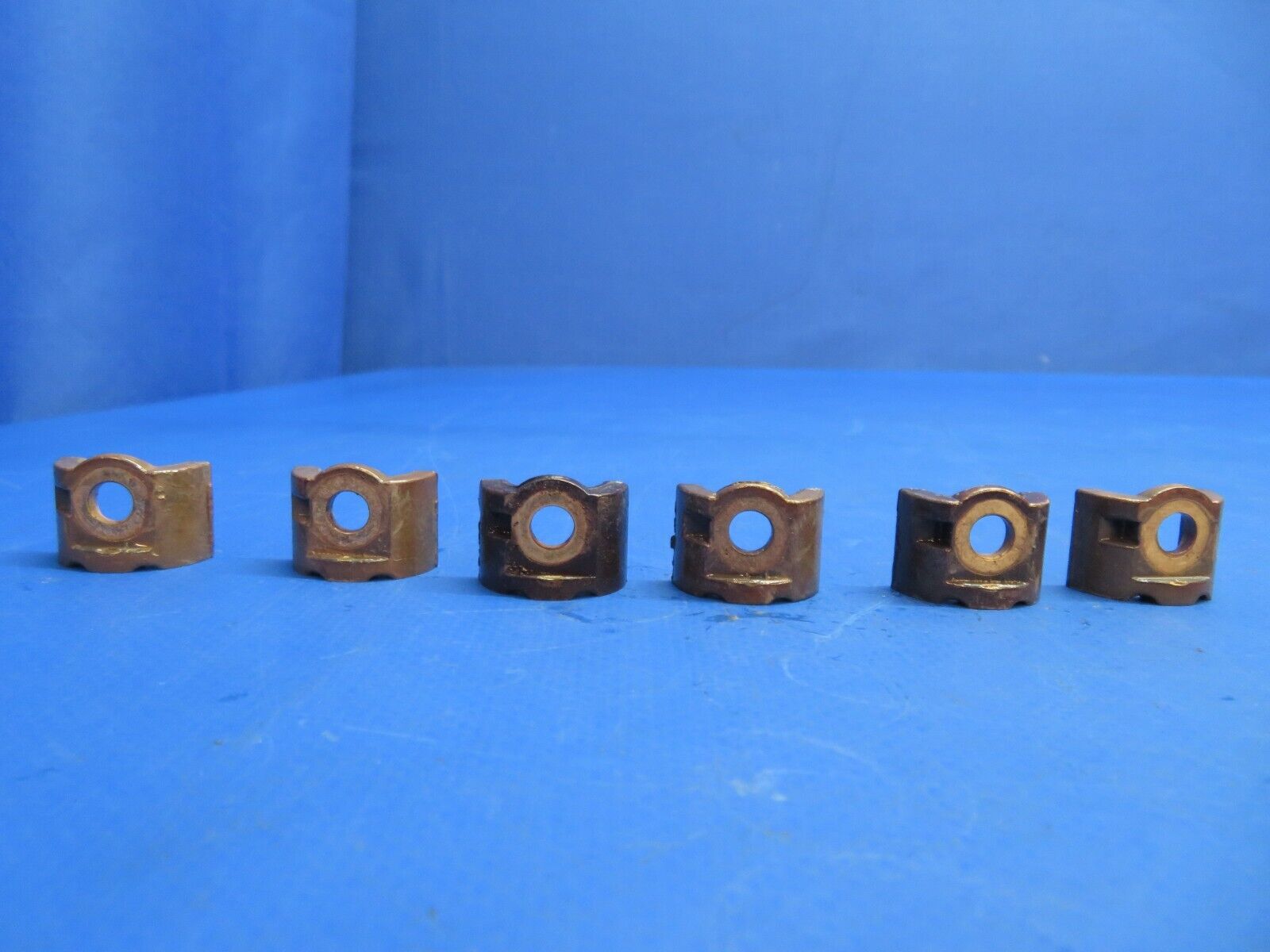 Continental TSIO- 360 Retainer R/Arm Thrust P/N 631996 LOT OF 6 (0323 ...