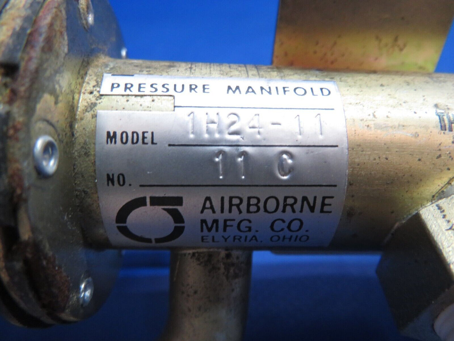 Piper PA-34-200T Seneca Pressure Manifold & Check Valve P/N 1H24-11 (0223-731)