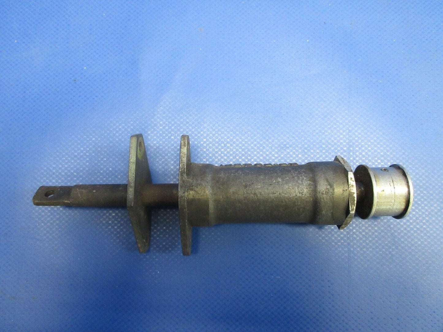 Beech Bonanza Trim Tab Actuator Assembly P/N 45-524561-5 (0324-1084)