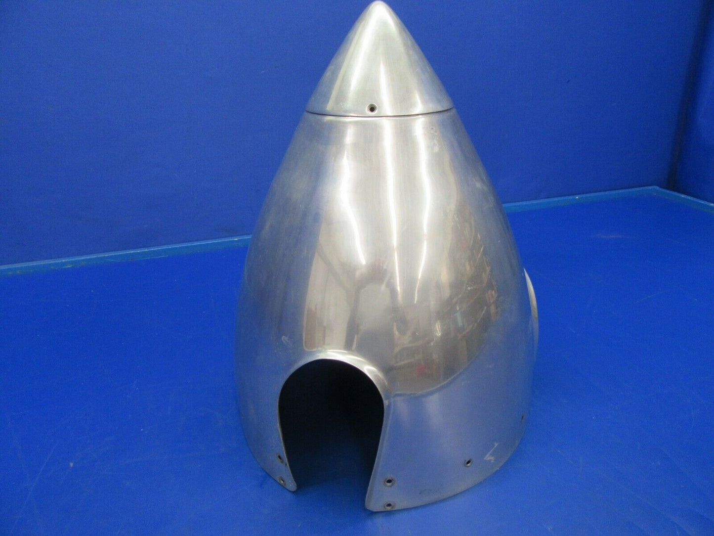 Beech Baron 58P Hartzell 3 Blade Propeller Spinner P/N C-3278-3 (0420-205)