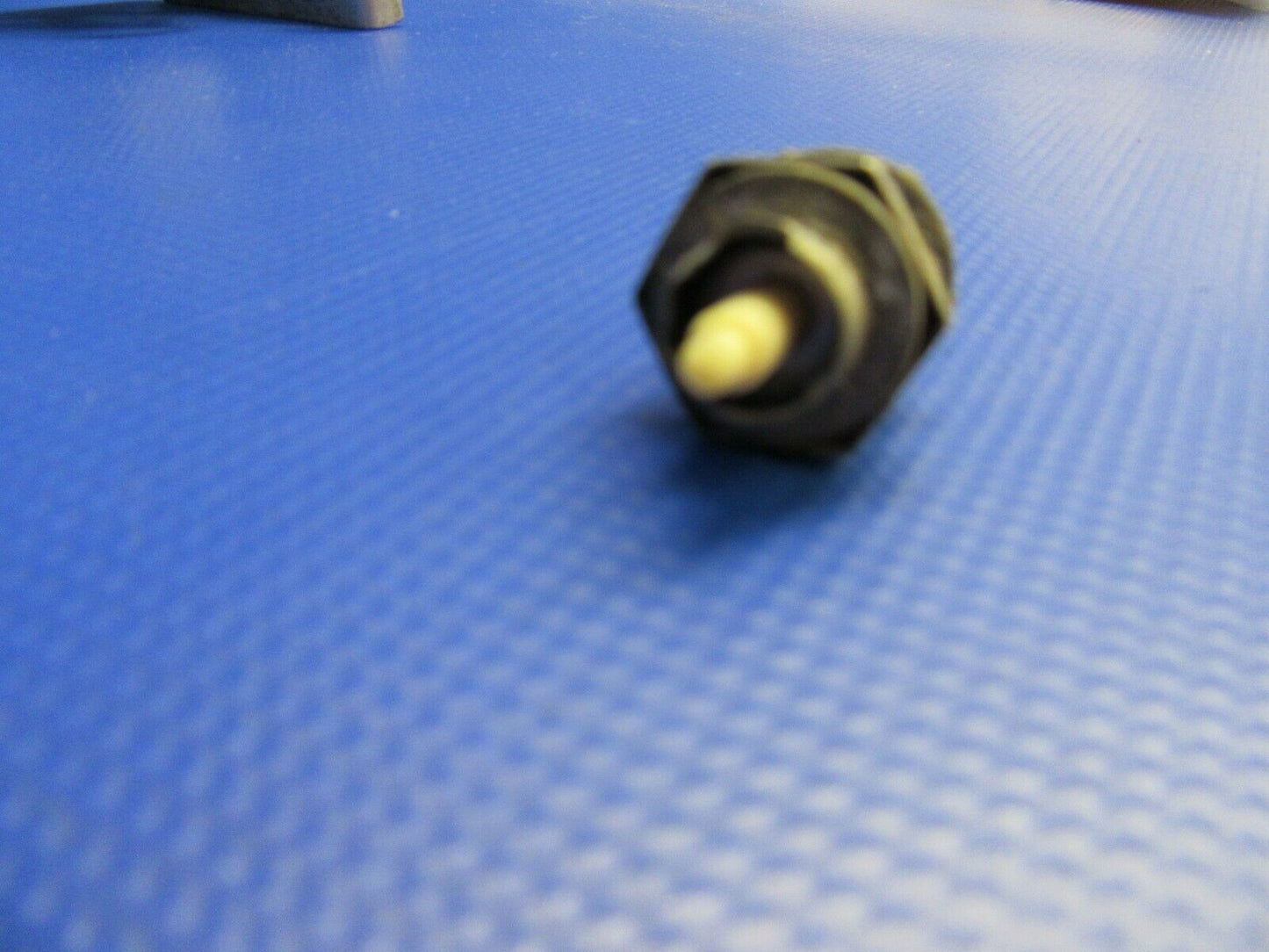1960 Cessna 210 Bracket Switch Main Gear LH P/N 1241057-1 (0321-395)