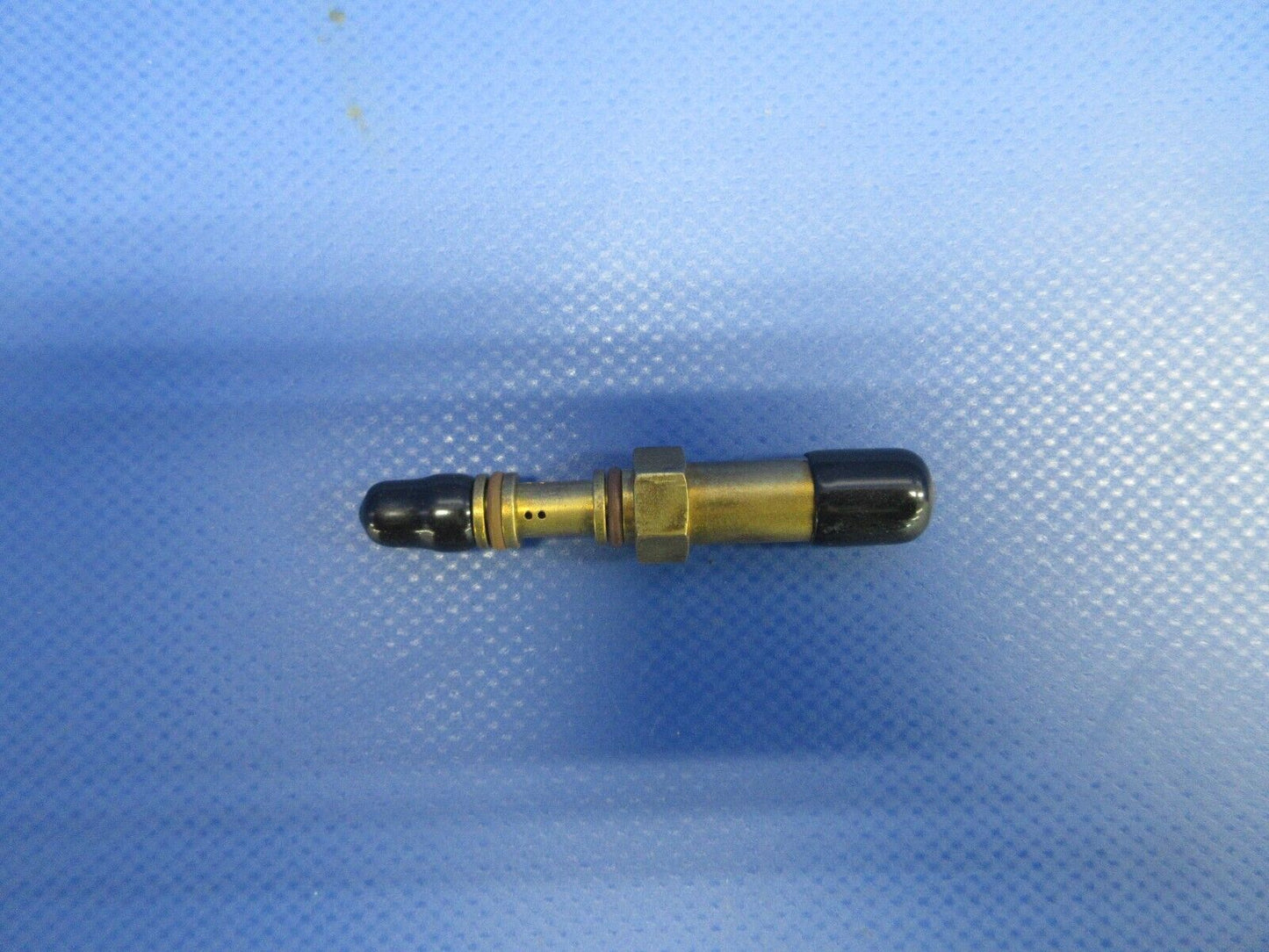 Continental 520 Fuel Injector Nozzles P/N GT14D LOT OF 6 (0124-1255)
