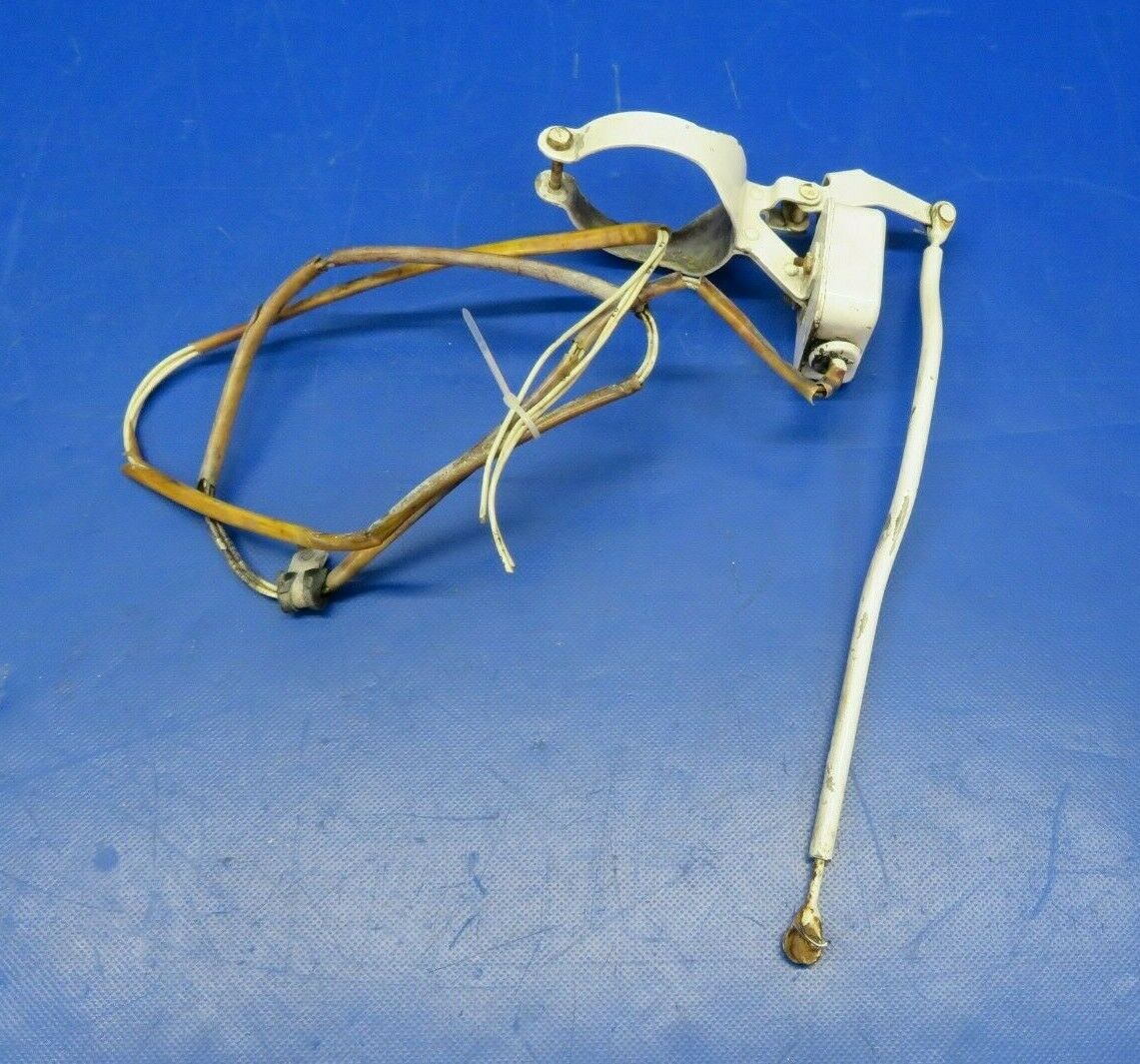 Beech Baron 95-B55 Gear Safety Switch, Arm & Link Rod P/N 35-361132-1 (0320-199)