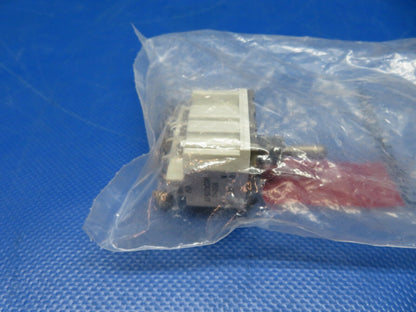 Cutler-Hammer / Eaton Switch Toggle P/N 8502K2 LOT OF 2 NOS (0224-229)