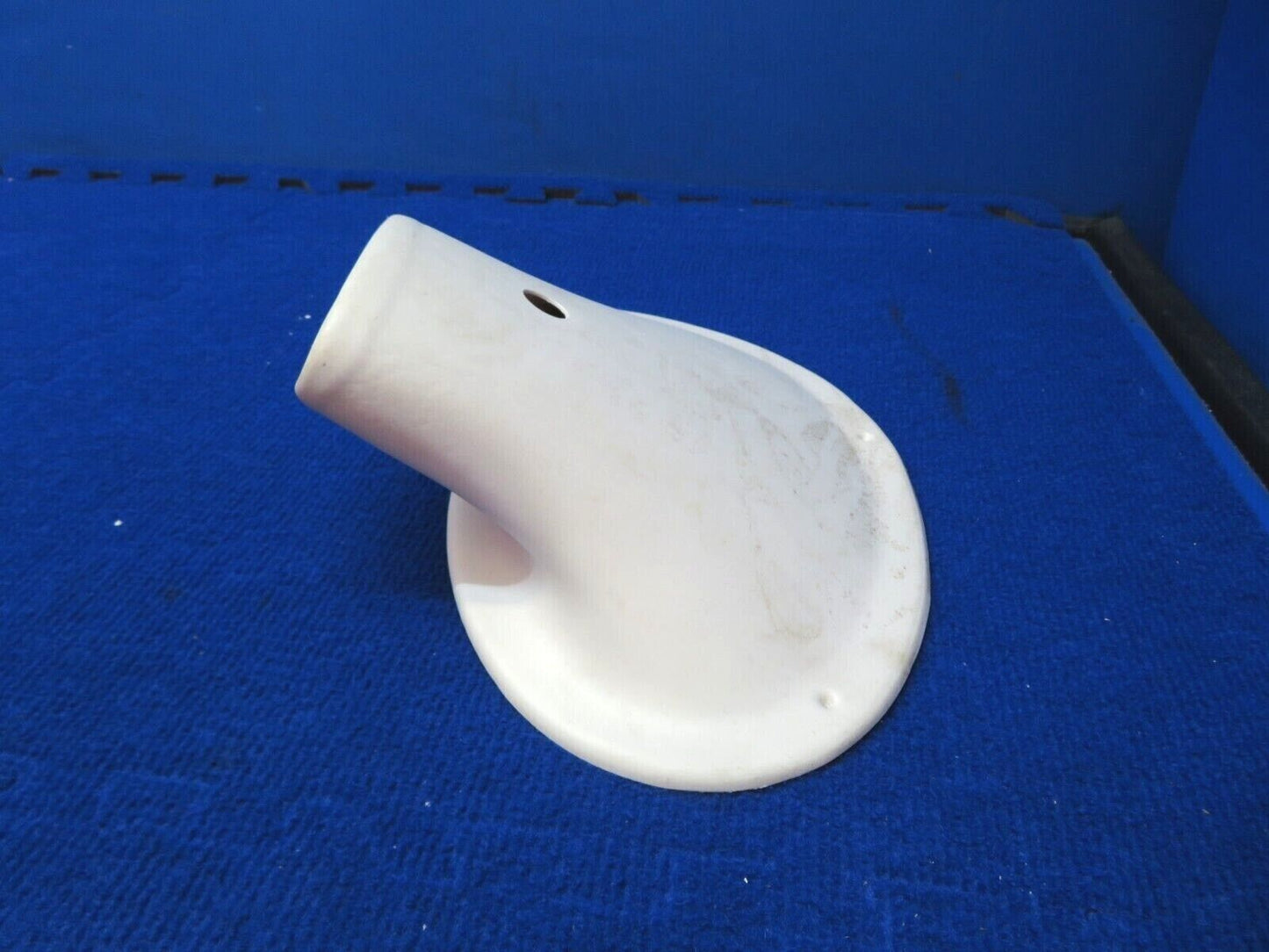 Cessna RH Upper Wing Strut Fairing - Undrilled P/N 0523047-2 NOS (0722-553)
