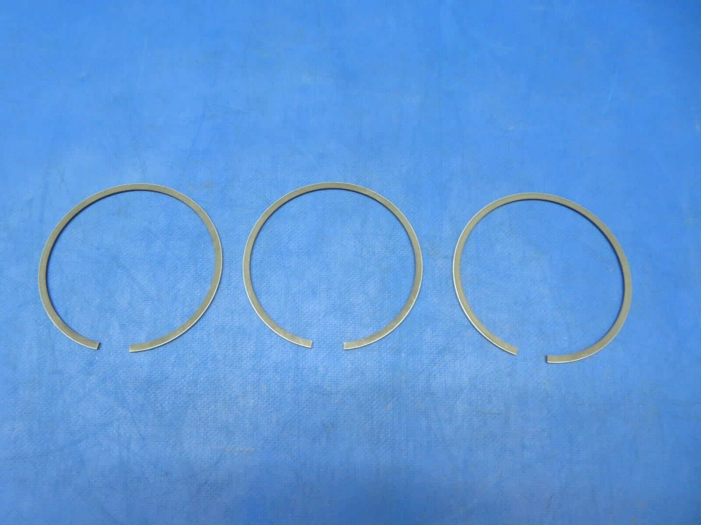 Continental Piston Ring P/N 36044, SSBY 638019 LOT OF 3 NOS (1023-559)