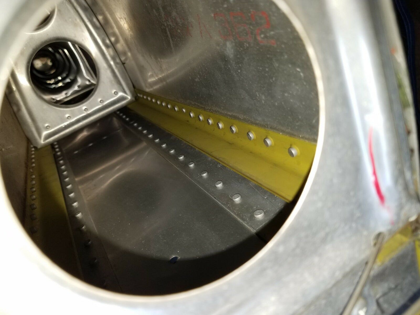 Damaged 1961 Beech 35-A33 Debonair / Bonanza Left Wing 33-110000-661 (0918-224)