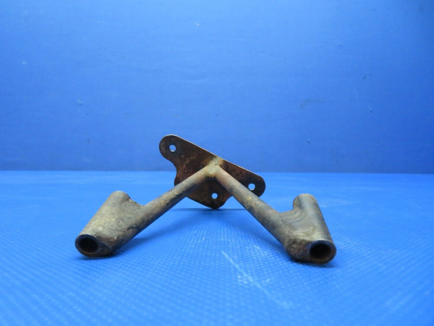 Piper PA-24-180 Engine Control Bracket Assy P/N 21189-00 (1223-240)