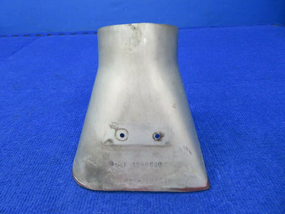 1956 Cessna 310 Diffuser Outboard Exhaust P/N 0850621-1 (0422-498)