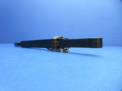 Diamond DA-42 LH Main Gear Lever Assy P/N D60-3237-31-51 (0623-774)