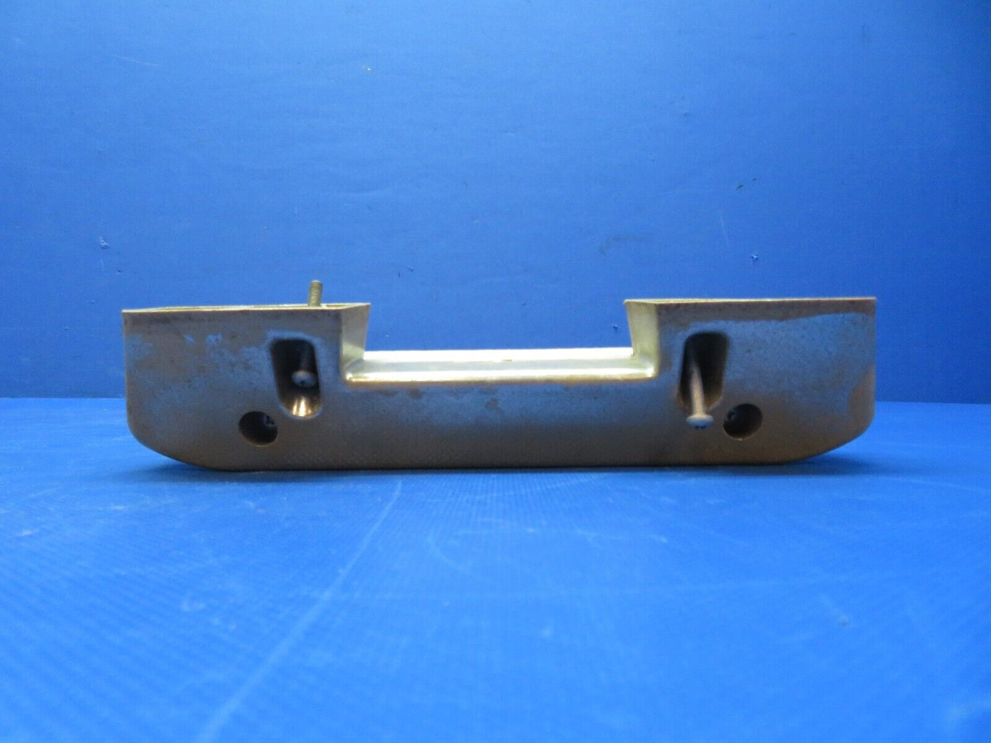 Cessna 337 / 337E Armrest Assy Cabin Door P/N 1414082-19 (0124-252)