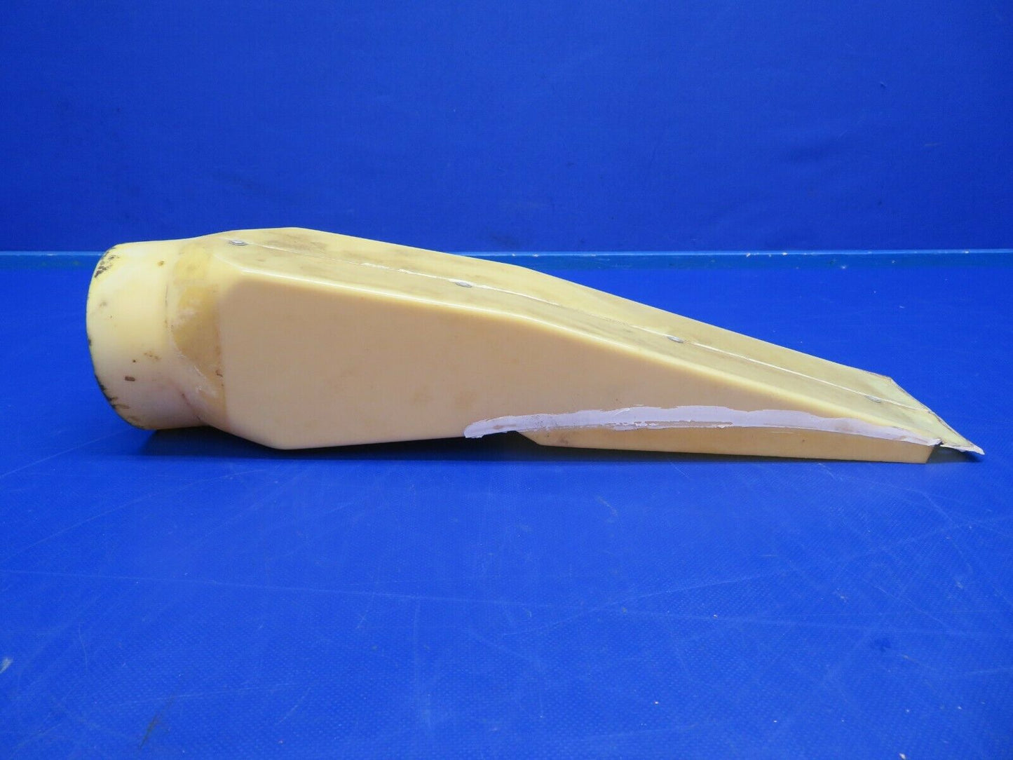 Piper PA-32RT Bulkhead Ventilation Interconnect & Duct P/N 79192-00 (0620-334)