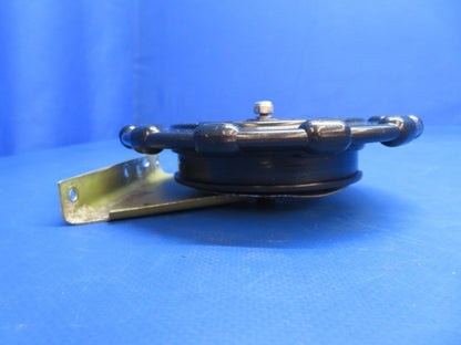 Piper PA-34-200T Seneca II Wheel Assy Stabilator Trim P/N 68414-03 (0223-904)