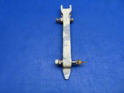 Early Cessna 310 LH MG Side Link Assy Upper & LWR P/N 0841102-4 (1223-1032)