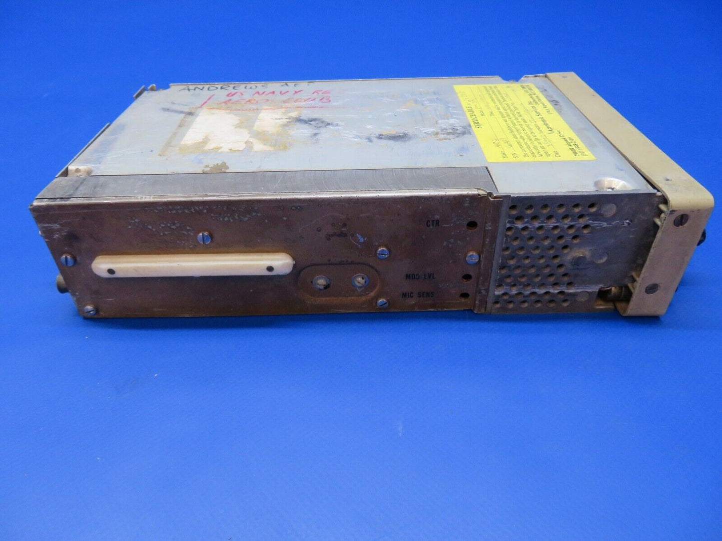 ARC Radio 28V P/N 46660-1100 FOR PARTS (0922-404)