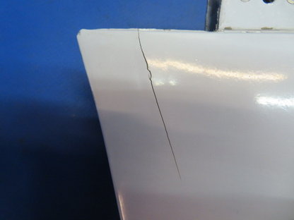Piper Aerostar 602P Wing Tip Assy Left Hand w/ Lens P/N 200102-901 (0123-669)