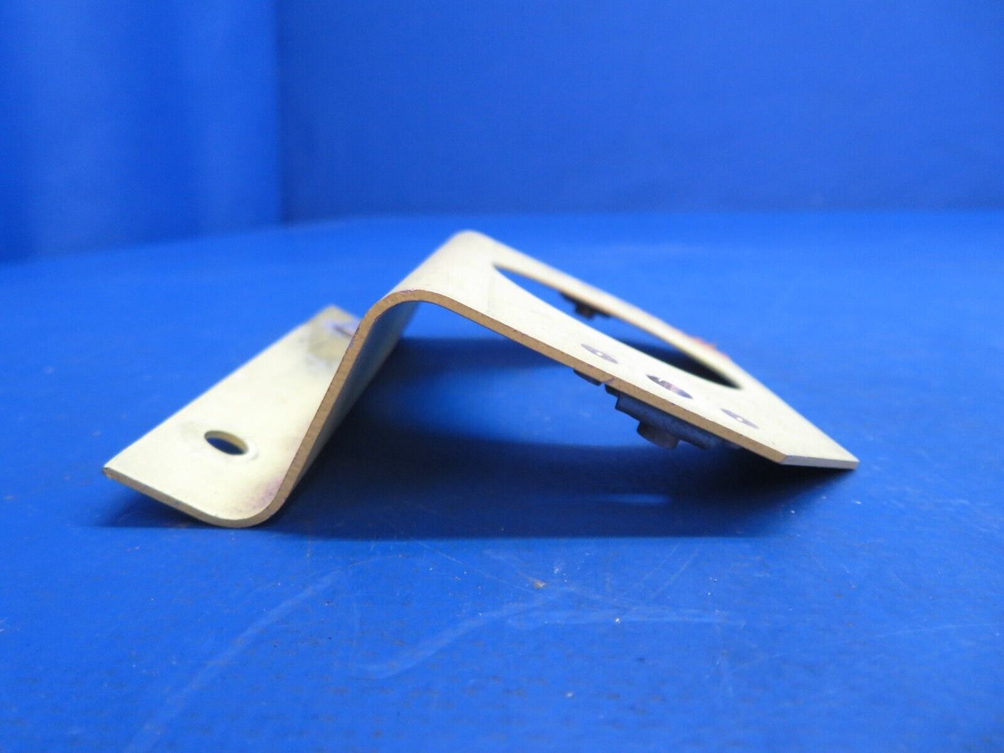 Piper Aerostar 602P LG Position Warning Horn Bracket P/N 640110-03 (0123-981)