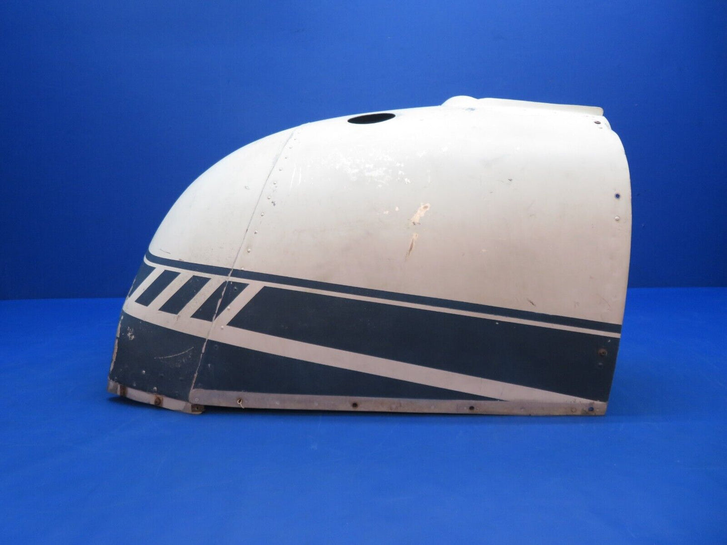 1973 Cessna 150 / 150L LWR Engine Cowl Assy P/N 0452010-201 (0823-512)