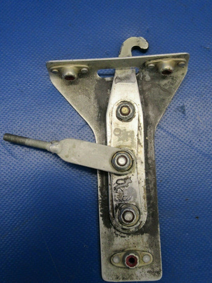 Bellanca 17-30A Super Viking Upper Cabin Door Latch 196611 (0919-19)
