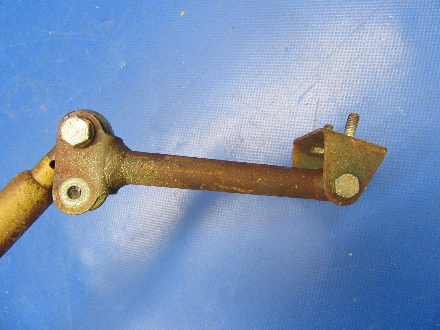 Mooney M20C Tube & Walking Beam Main Gear Retract 560031-000, 5242 (1018-254)