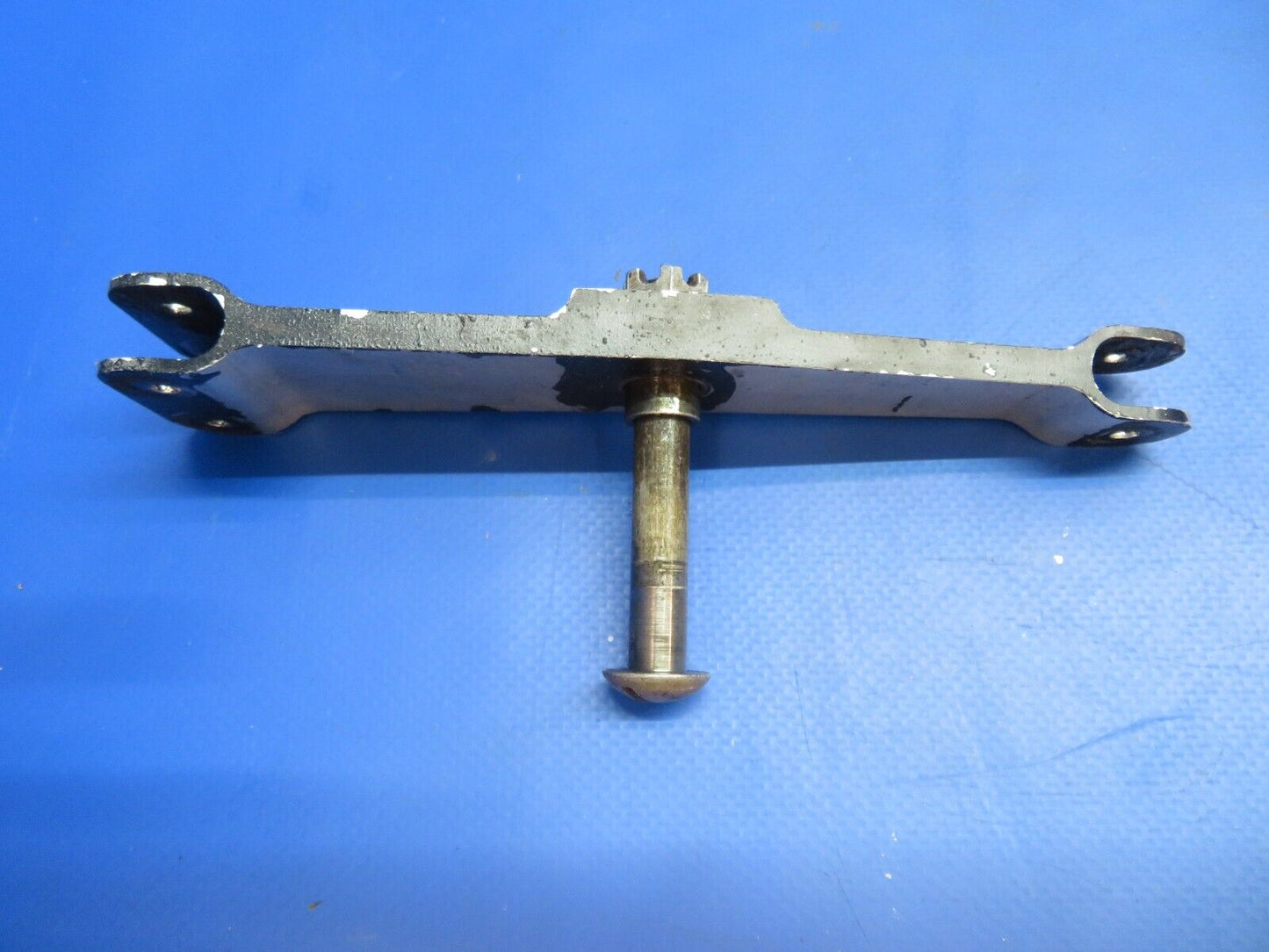 Piper PA-28R-201T Bellcrank Nose Wheel Steering P/N 76407-00 (1122-788)