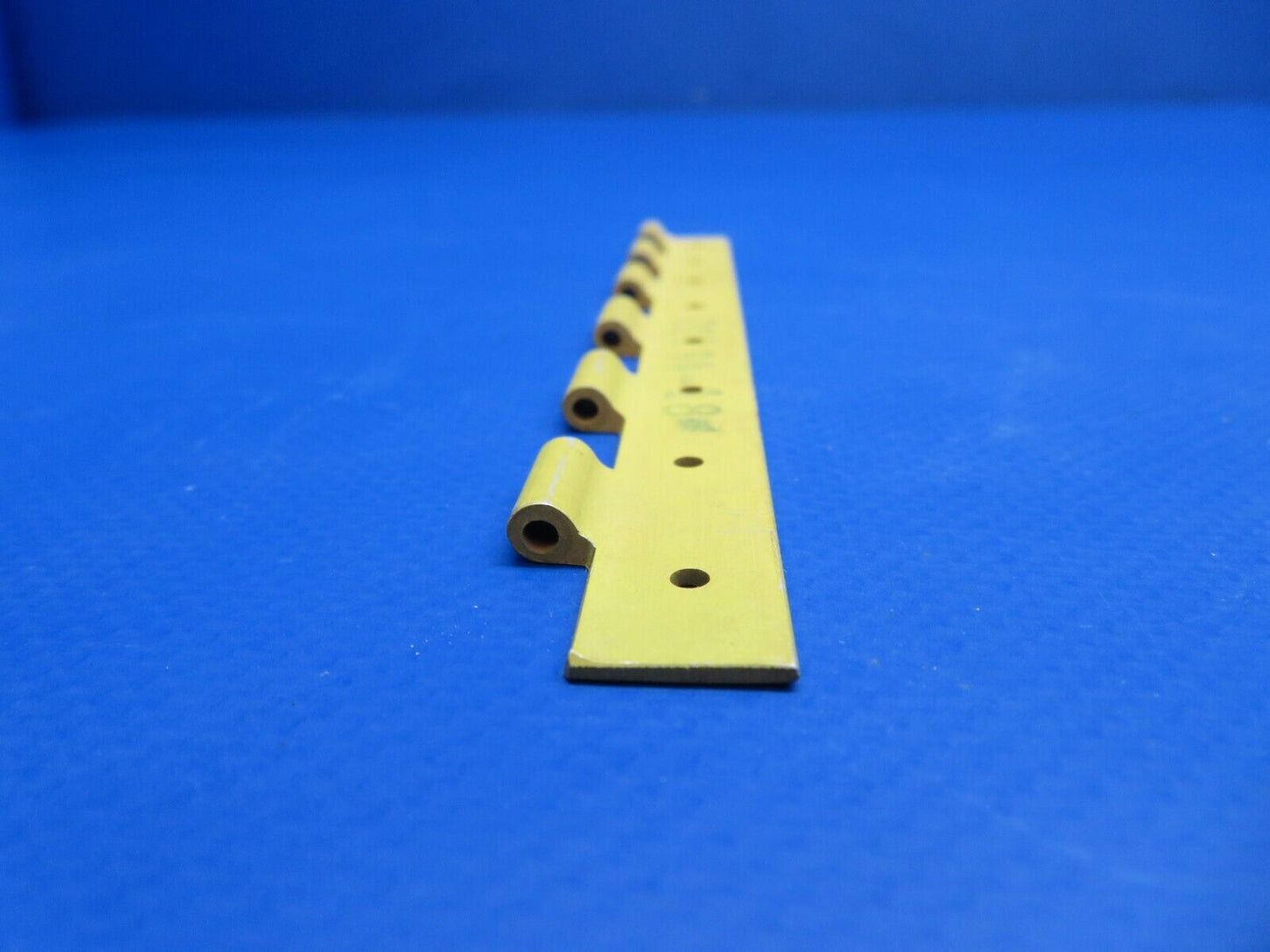 Piper Hinge Stabilator Assy P/N 20194-018 NOS (0922-670)