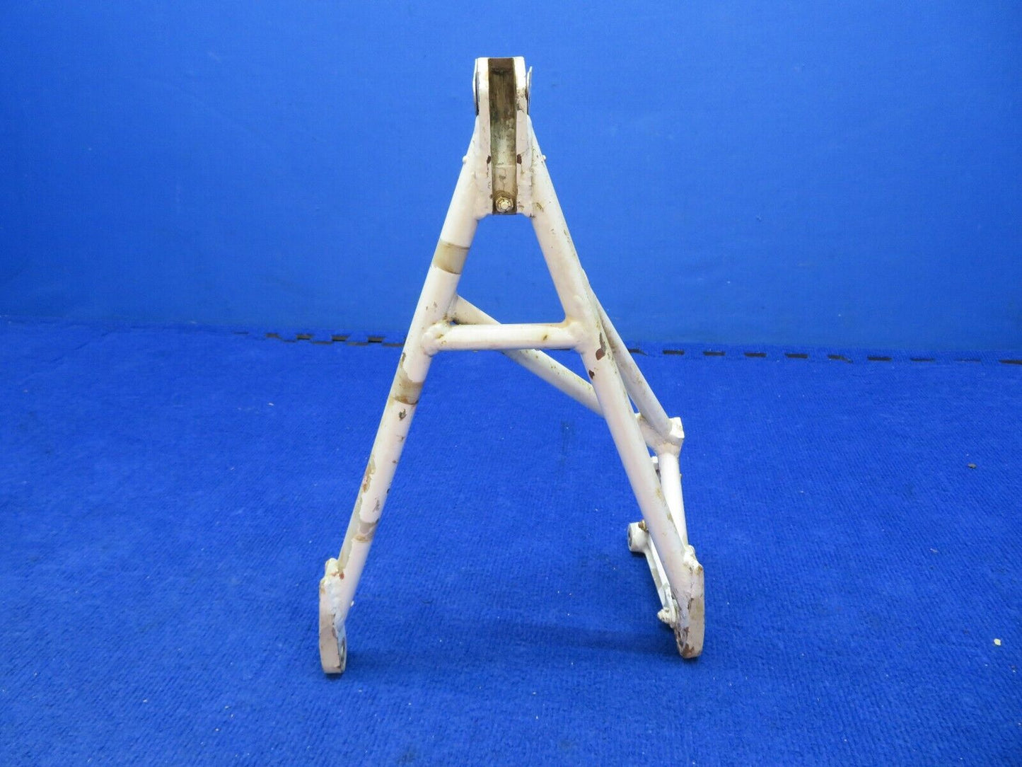 Cessna 310 Nose Gear Truss Drag Brace P/N 0842000-4 (0622-535)
