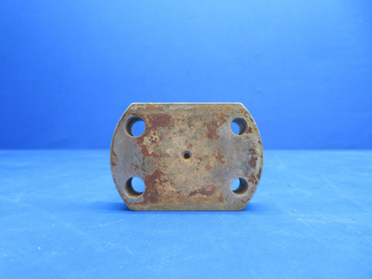 Early Cessna 182 Axle -Solid Aluminum Main Gear P/N 0541124-1 (1023-306)