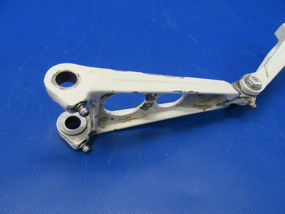 Beech Debonair Torque Knee Upper and Lower P/N 45-815011-10 (0119-407)