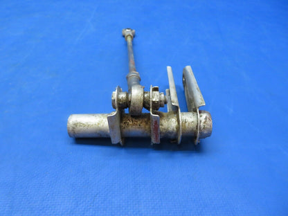 Early Cessna 310 / 310B OTBD Bellcrank RH OTBD Flap P/N 0862100-16 (1223-148)