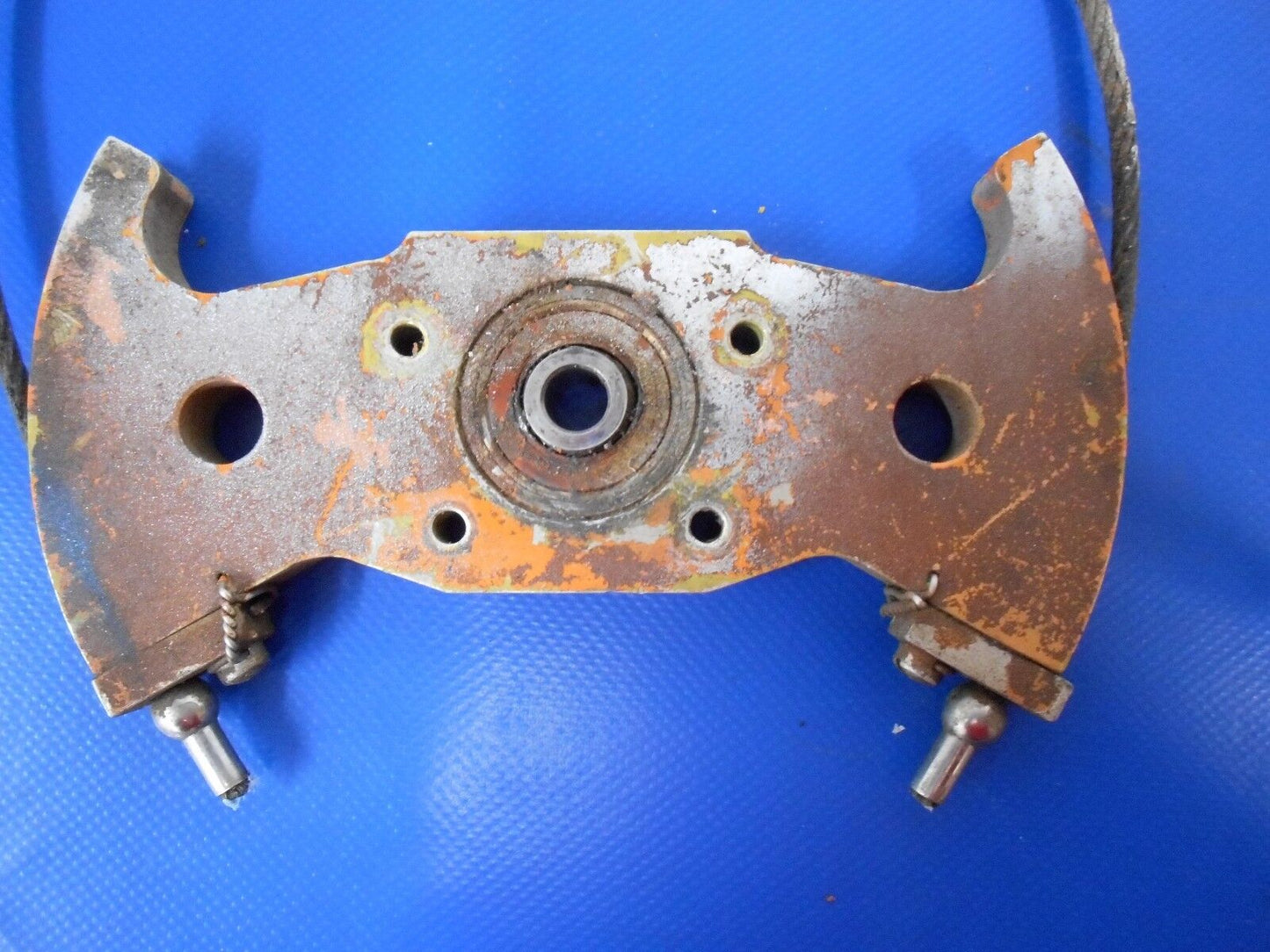 Beech Baron 58 Bellcrank Assy Rudder Control P/N 002-524026-3 (0217-51)