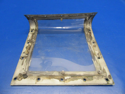 Beech Baron Lens & Retainer Landing Light LH P/N 96-170000-7 (1117-138)