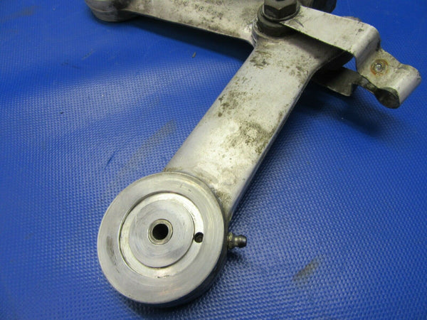 Piper PA-28-235 Torque Link OLD STYLE P/N 65691-00 Cast 63306-2 (0521-415)