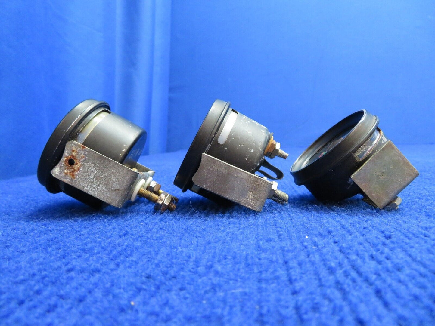 Lake LA-4-200 Turbo Stewart Warner Gauges LOT OF 6 P/N 823697, 823835 (0622-778)