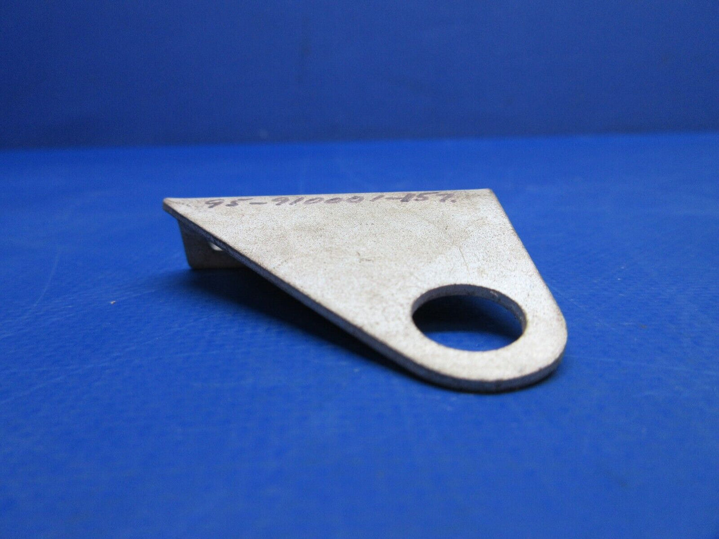 Beech 95 LH Exhaust Stack Support Bracket P/N 95-910001-157 (1123-763)