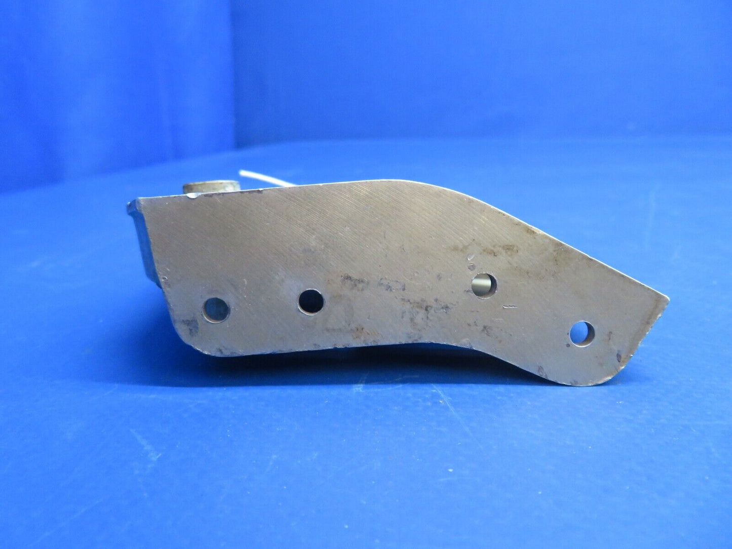 Cessna 210 Nose Gear Fitting Aft RH Wishbone Bracket P/N 1243023-498 (1122-662)