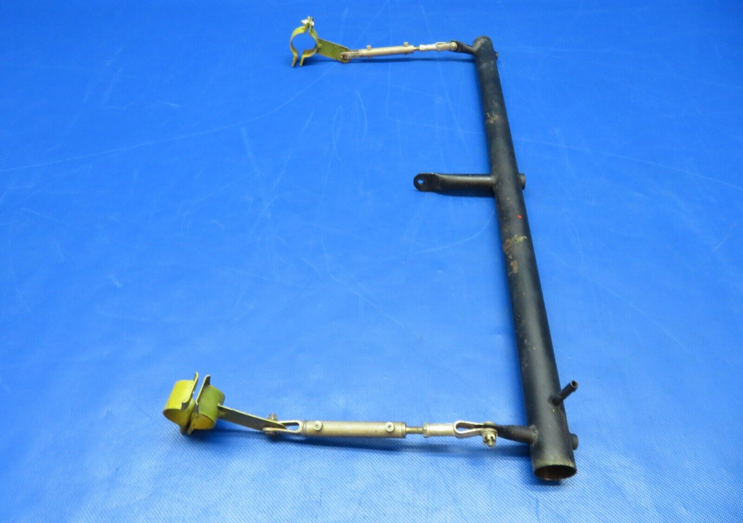 Grumman Yankee Trainer AA-1B Flap Torque Tube Assy w/ Link 604057-501 (0224-107)
